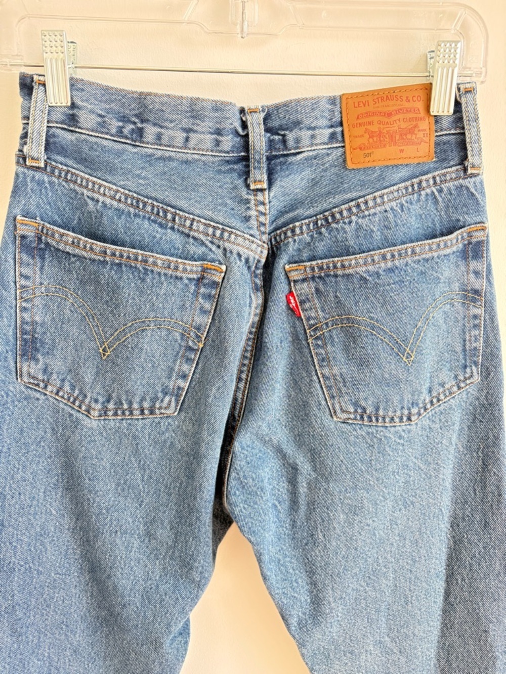 Levi’s Premium 501 Original Jeans Medium Wash W26 L32 - Picture 8 of 11